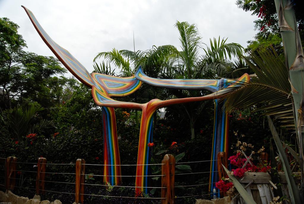 Hosteria Mandala Hostel Puerto Lopez Exterior photo